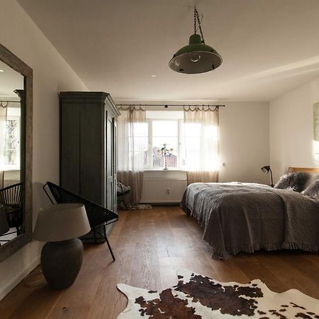 Modern-Bayrisches Apartment Mit Seeblick Тегернзее Экстерьер фото
