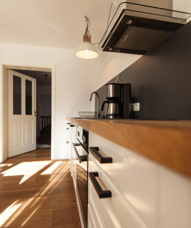 Modern-Bayrisches Apartment Mit Seeblick Тегернзее Экстерьер фото